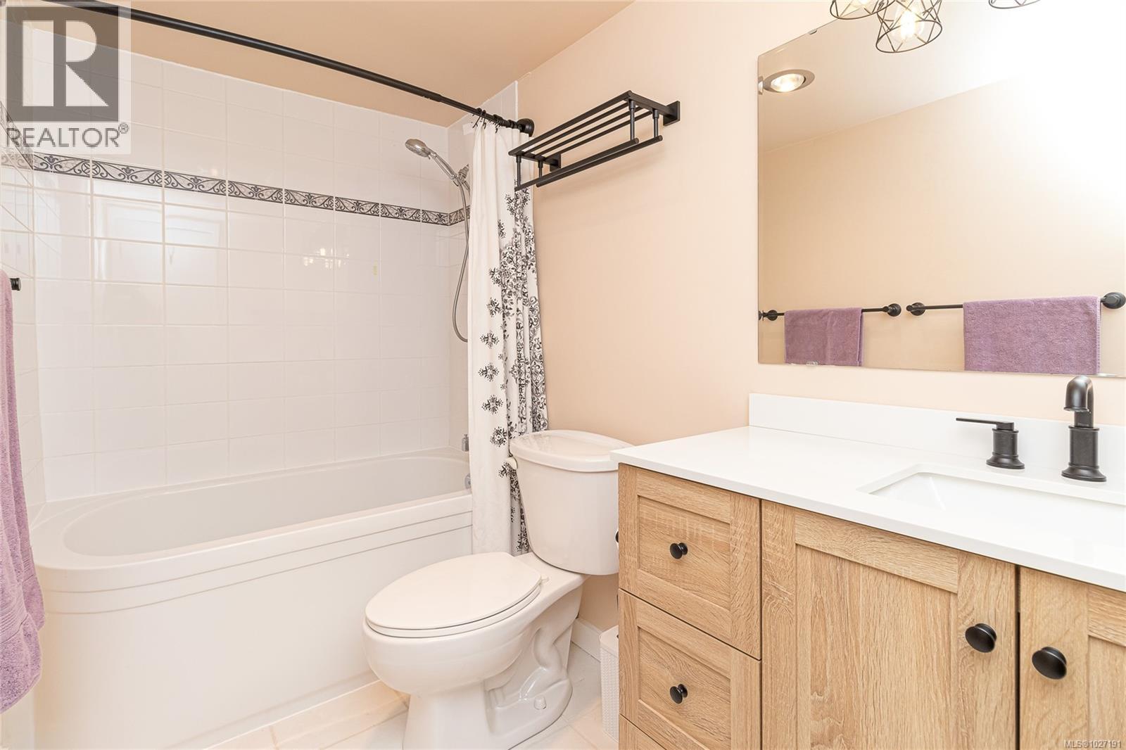 317 3962 Cedar Hill Rd, Saanich, British Columbia  V8N 3B8 - Photo 33 - 1027191