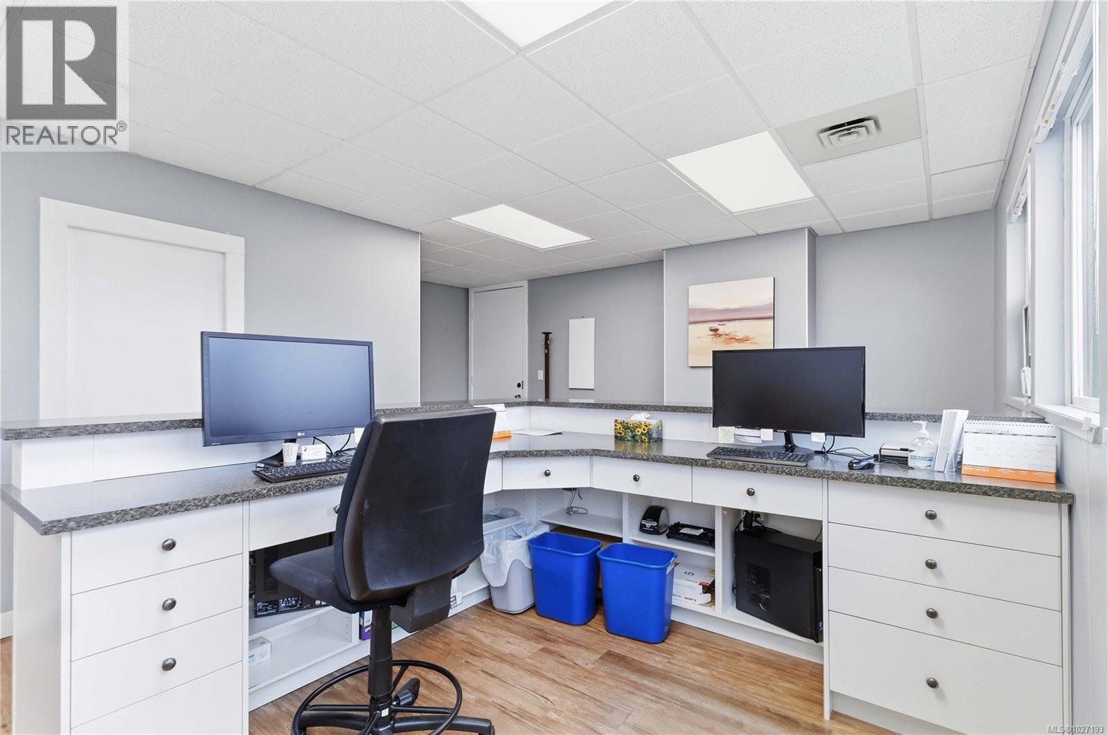 303 1711 Cook St, Victoria, British Columbia  V8T 3P2 - Photo 9 - 1027193