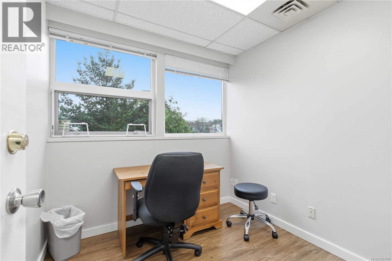 303 1711 Cook St, Victoria, British Columbia  V8T 3P2 - Photo 15 - 1027193