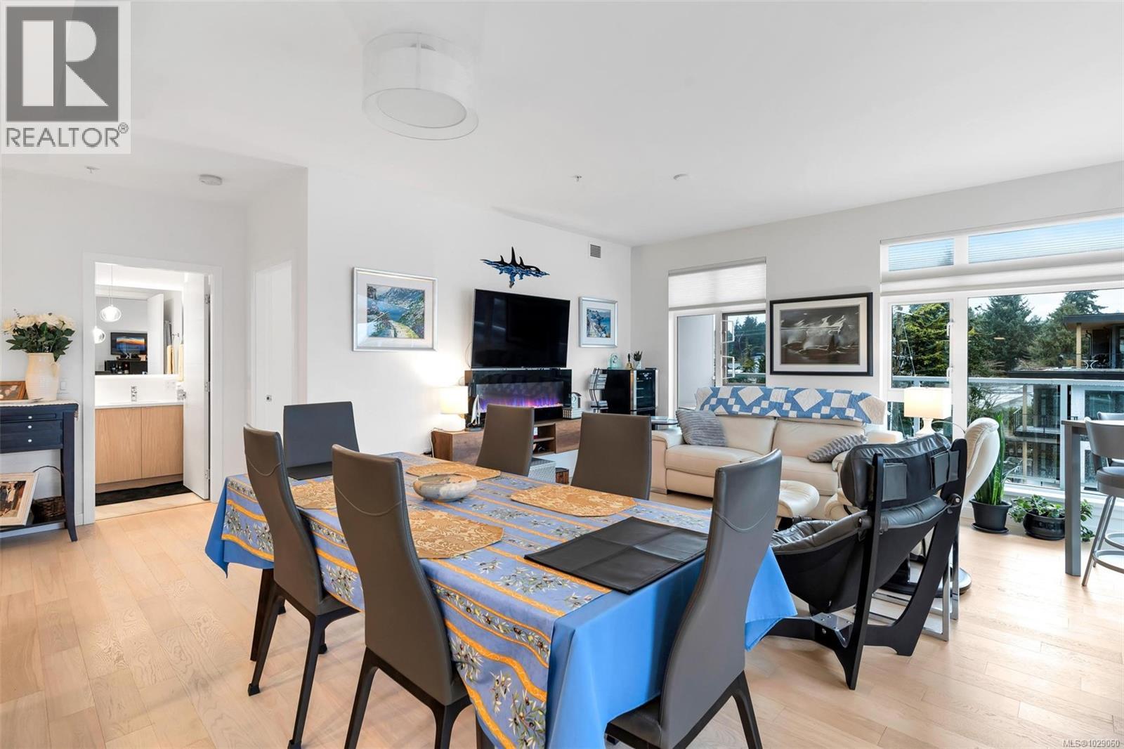 304 5120 Cordova Bay Rd, Saanich, British Columbia  V8Y 2K5 - Photo 15 - 1029060