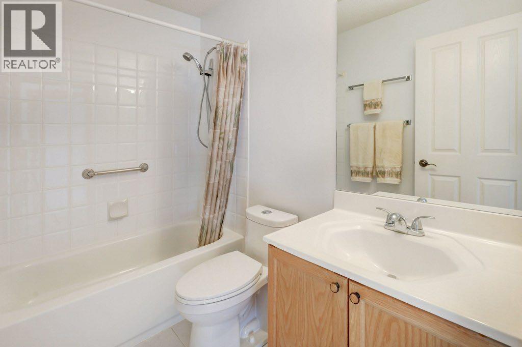 86 Royal Birch Gardens Nw, Calgary, Alberta  T3G 5H9 - Photo 30 - A2292809