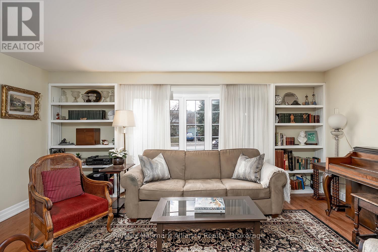 2305 Devon Road, Oakville, Ontario  L6J 5R2 - Photo 12 - W12903682