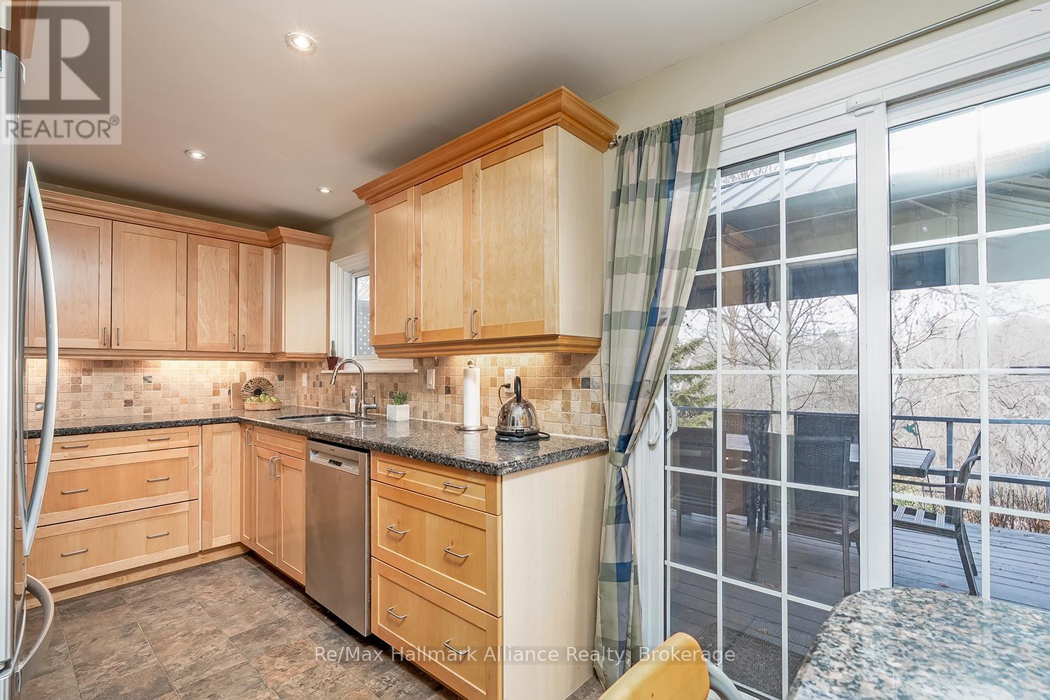 2305 Devon Road, Oakville, Ontario  L6J 5R2 - Photo 21 - W12903682