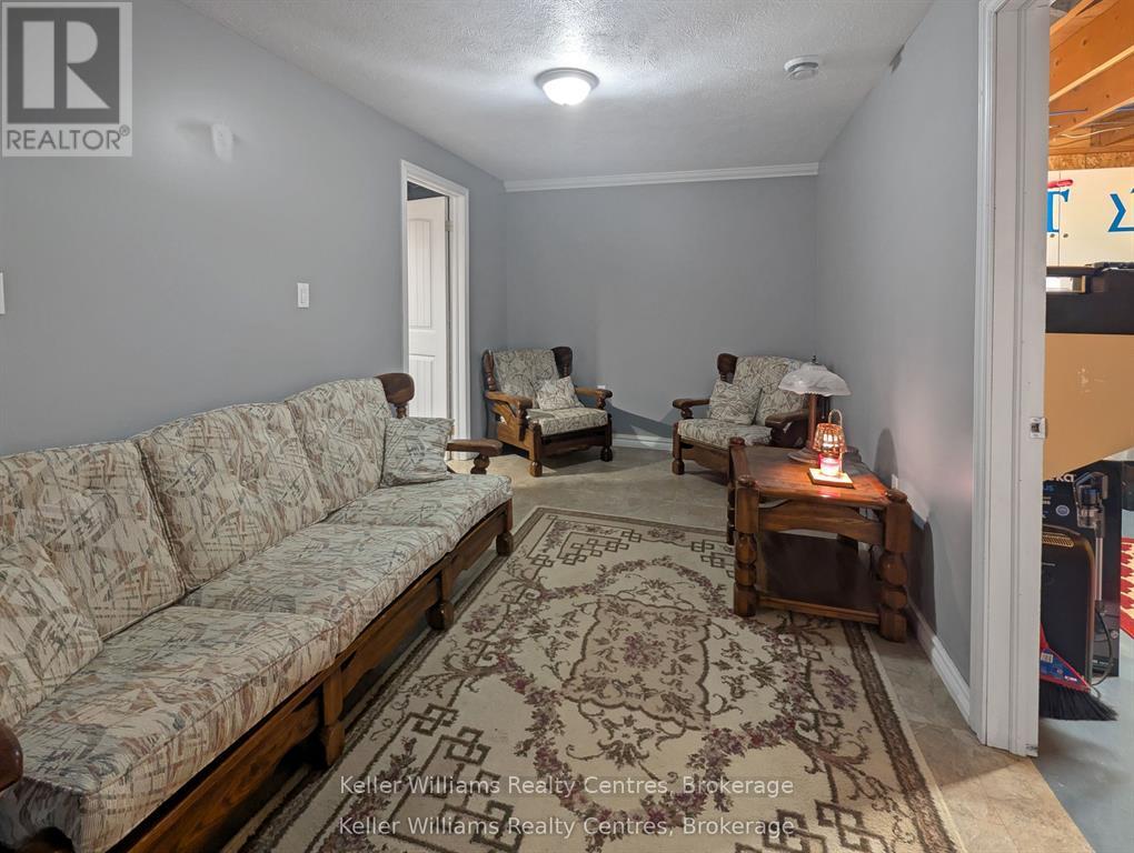 462028 Concession 24, Georgian Bluffs, Ontario  N0H 2T0 - Photo 35 - X12707796