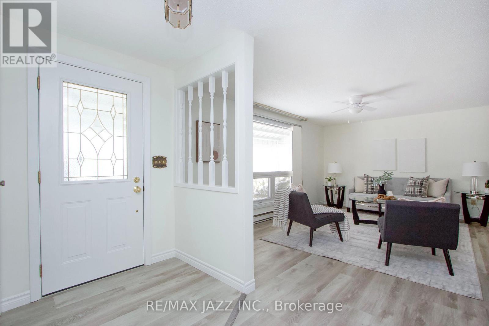 13 Steelhead Lane, Clarington, Ontario  L1B 1B4 - Photo 3 - E12903578