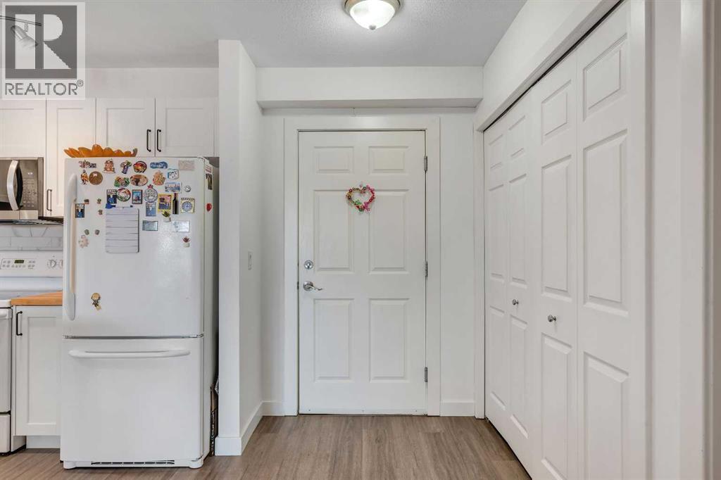 302, 1724 26 Avenue Sw, Calgary, Alberta  T2T 1C8 - Photo 2 - A2257710