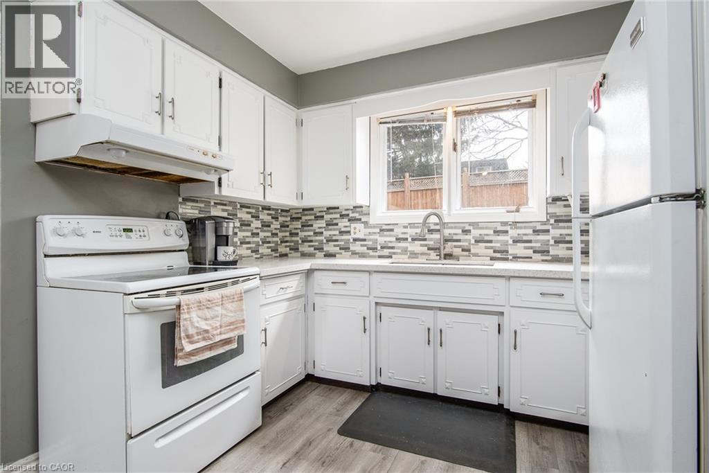 135 Vintage Crescent, Kitchener, Ontario  N2P 1L1 - Photo 22 - 40813216