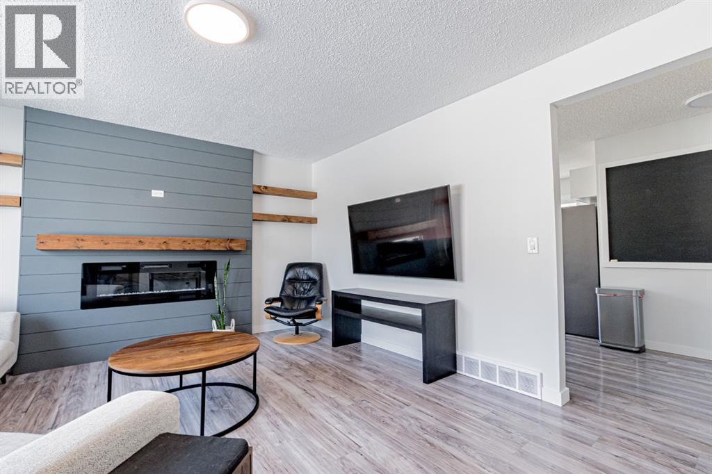 9547 74 Avenue, Grande Prairie, Alberta  T8V 5A7 - Photo 5 - A2290728