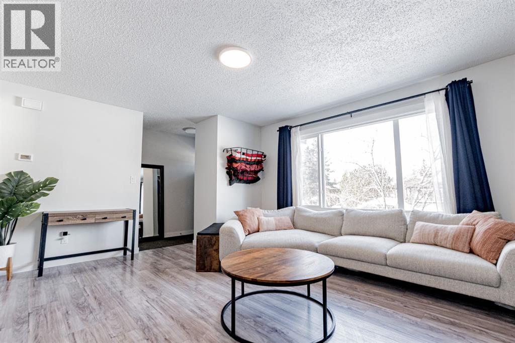 9547 74 Avenue, Grande Prairie, Alberta  T8V 5A7 - Photo 2 - A2290728