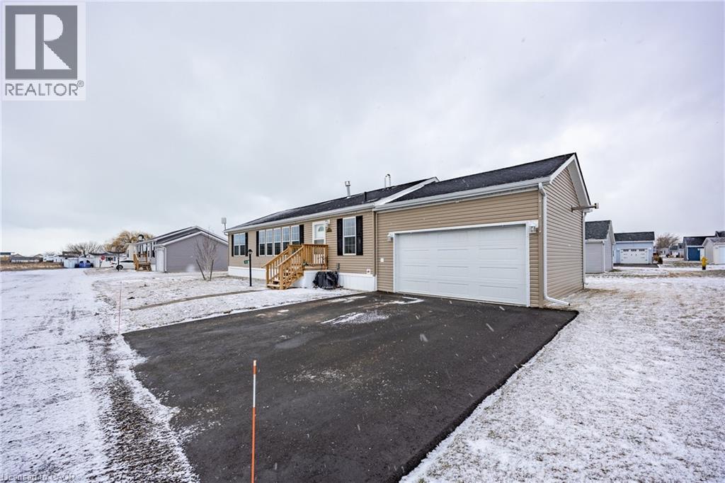 11 Hickory Hollow, Nanticoke, Ontario  N0A 1P0 - Photo 2 - 40812572