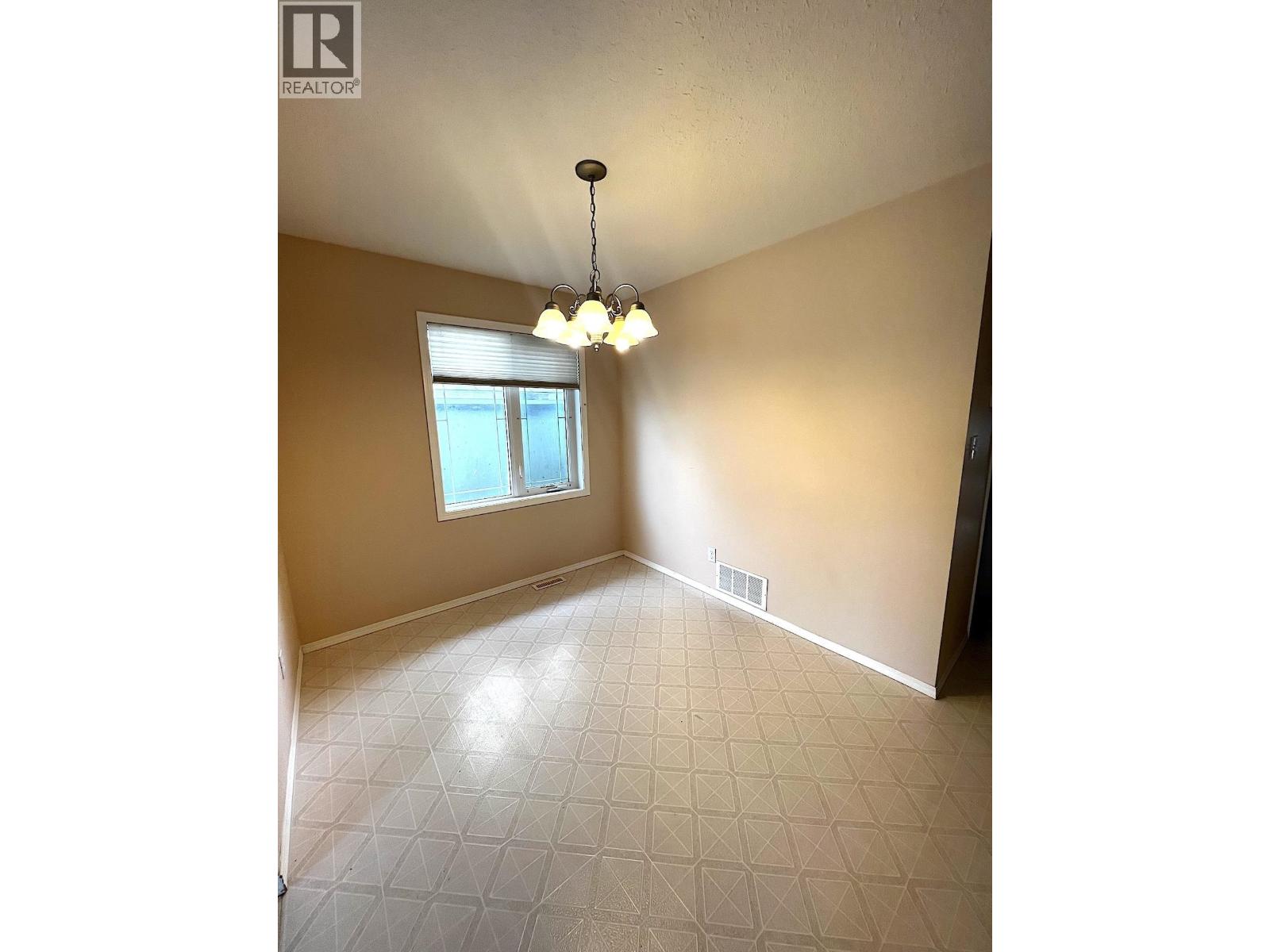 8723-8725 79a Street, Fort St. John, British Columbia  V1J 6W8 - Photo 5 - R3101819