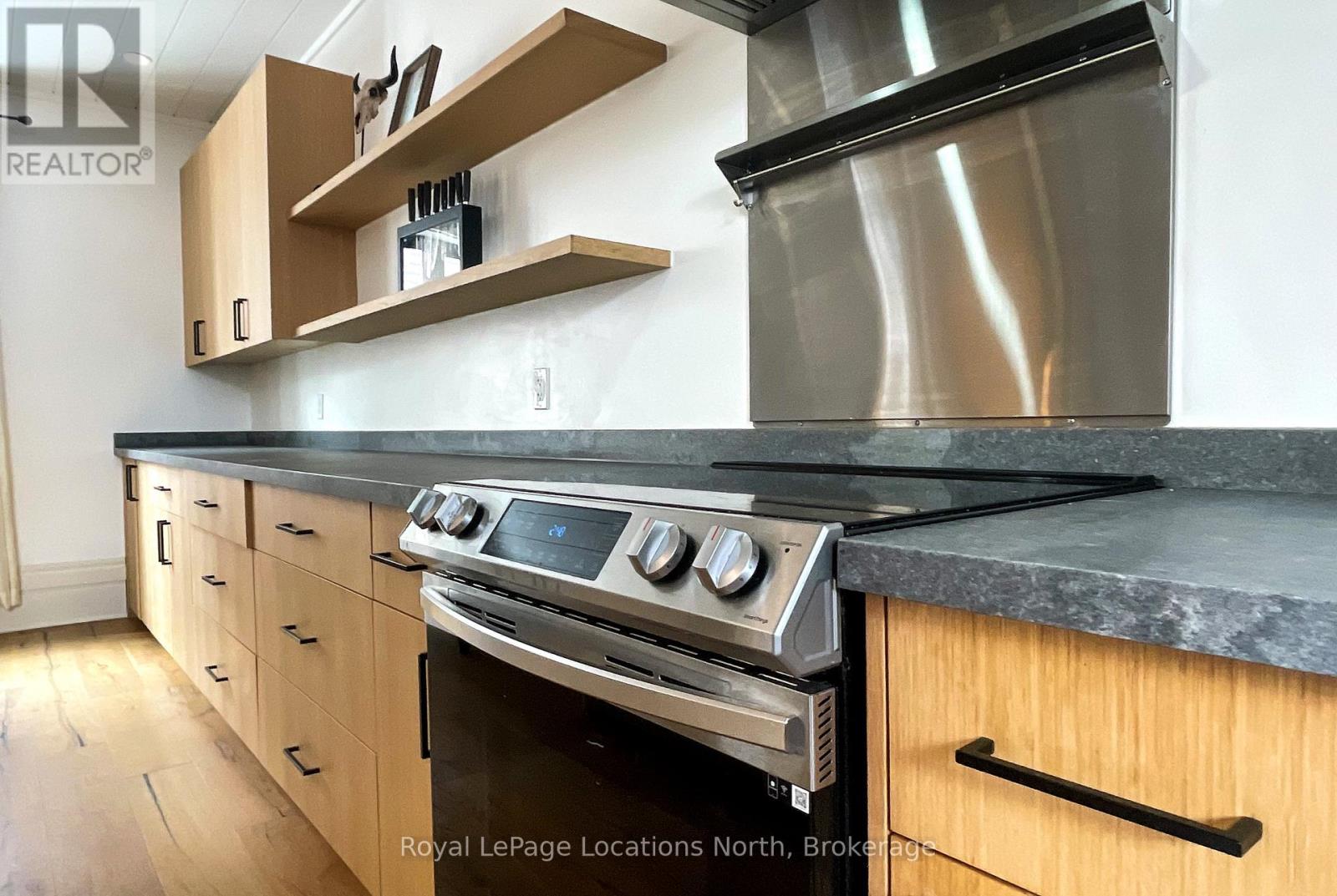 24 Marshall Street W, Meaford, Ontario  N4L 1E3 - Photo 15 - X12903526