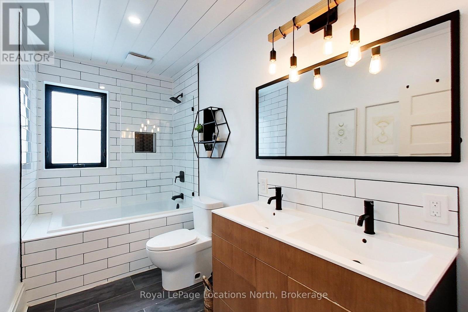 24 Marshall Street W, Meaford, Ontario  N4L 1E3 - Photo 24 - X12903526