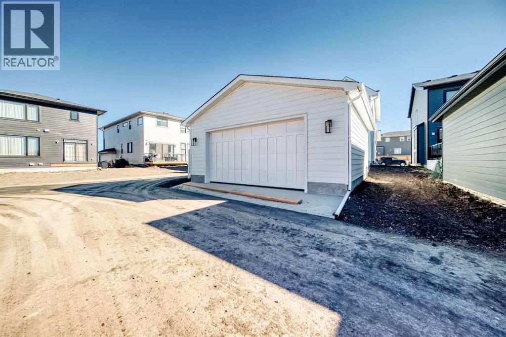 729 Grayling Link, Rural Rocky View County, Alberta  T3Z 0H3 - Photo 47 - A2264513