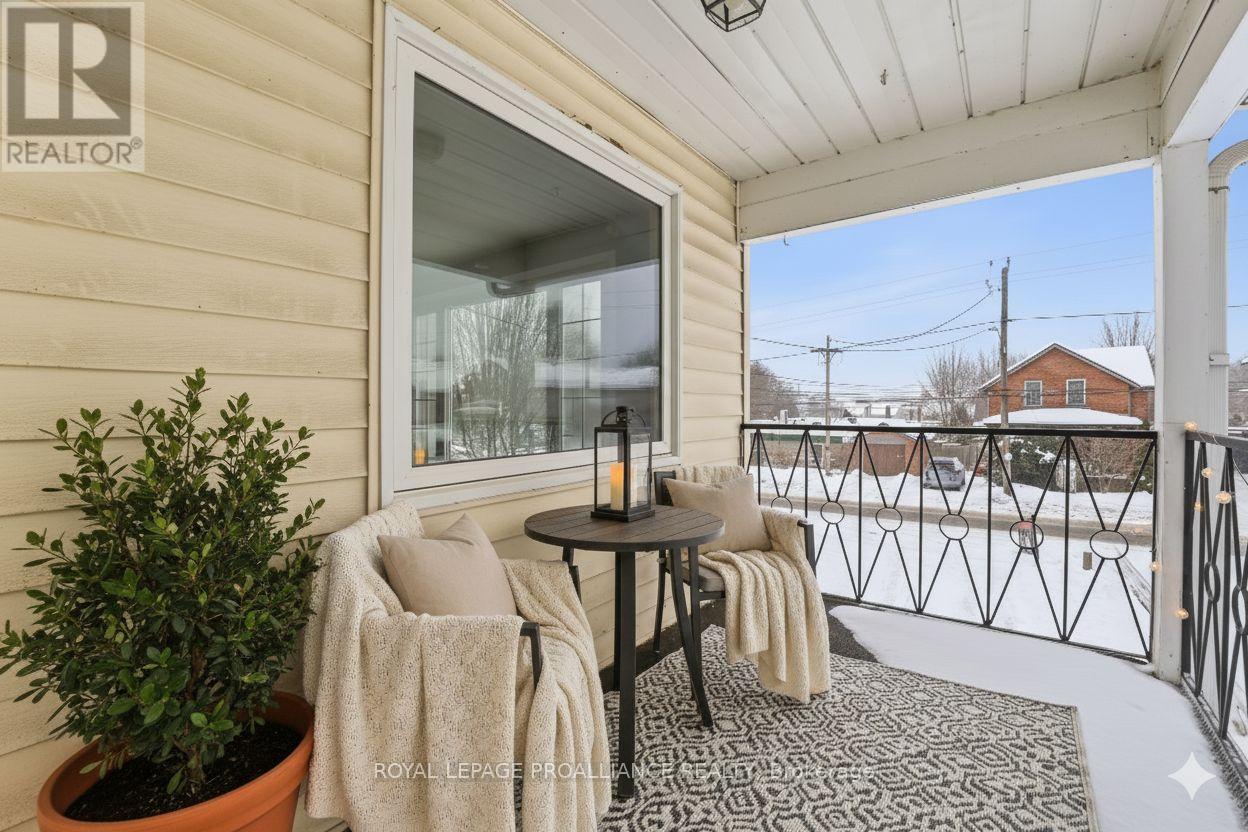 B - 32 James Street W, Cobourg, Ontario  K9A 2J9 - Photo 3 - X12903556