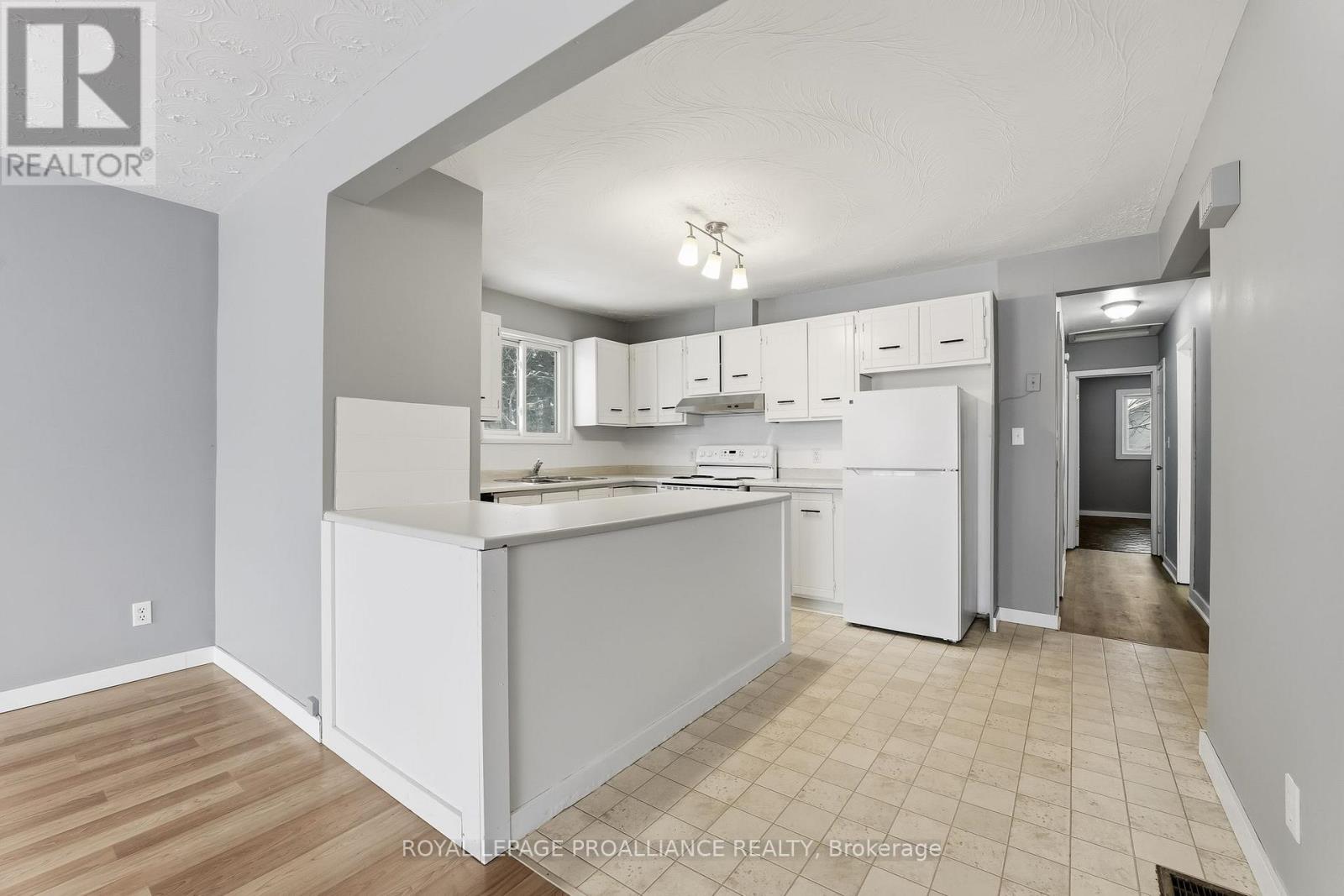 B - 32 James Street W, Cobourg, Ontario  K9A 2J9 - Photo 7 - X12903556