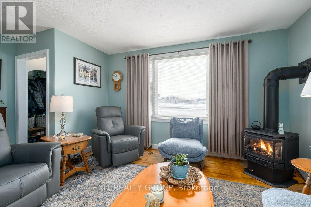 96 Elgin Street, Centre Hastings, Ontario  K0K 2K0 - Photo 7 - X12903580