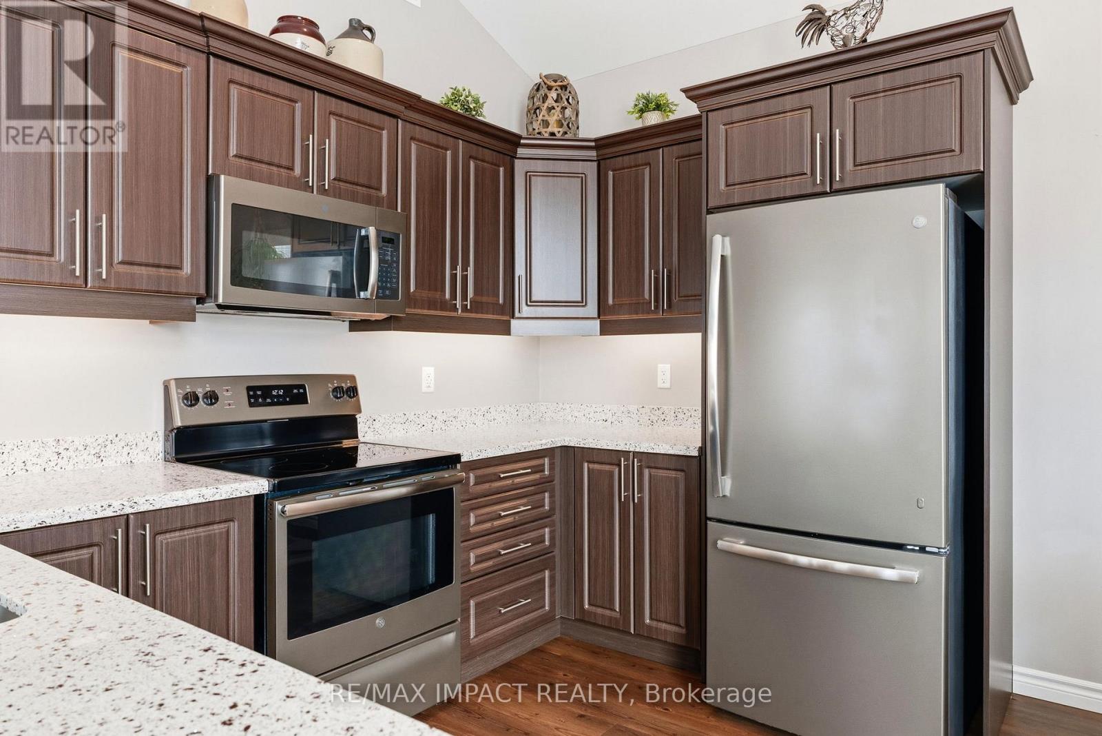 1101 - 300 Croft Street, Port Hope, Ontario L1A 0E1 - Photo 13 - X12903678