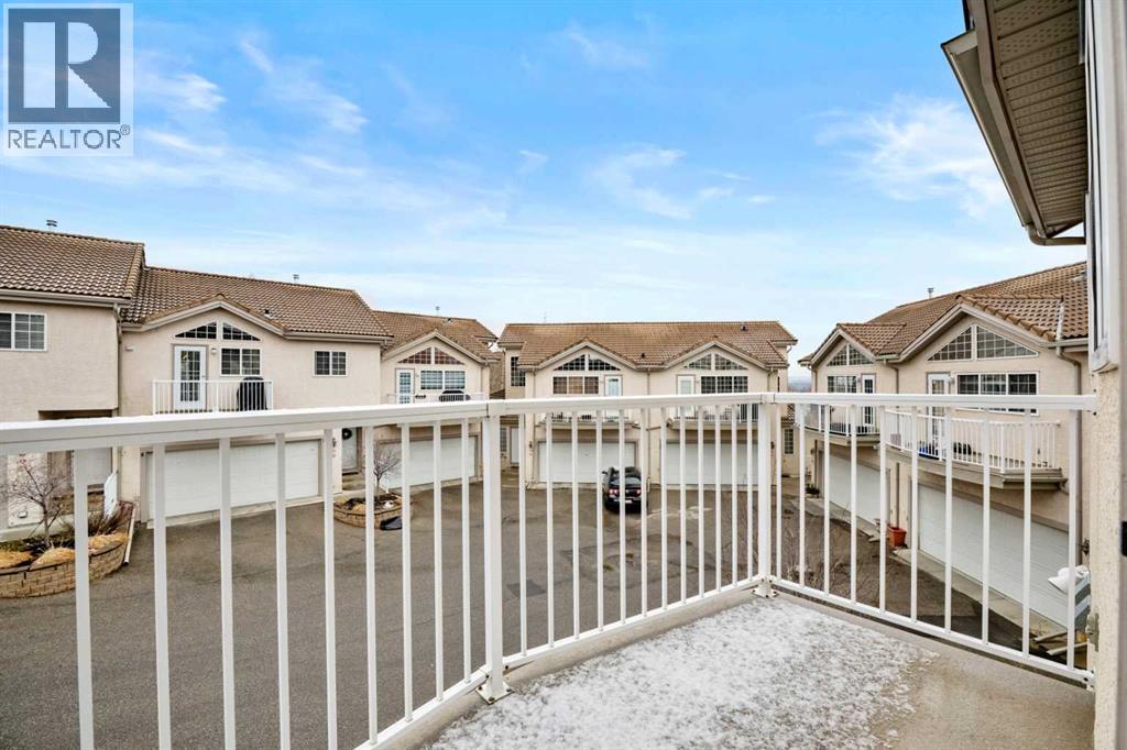 702 Patterson View Sw, Calgary, Alberta  T3H 3J9 - Photo 26 - A2286174