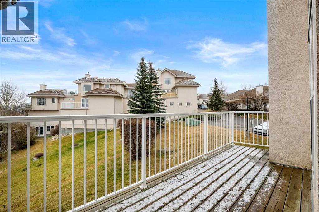 702 Patterson View Sw, Calgary, Alberta  T3H 3J9 - Photo 6 - A2286174