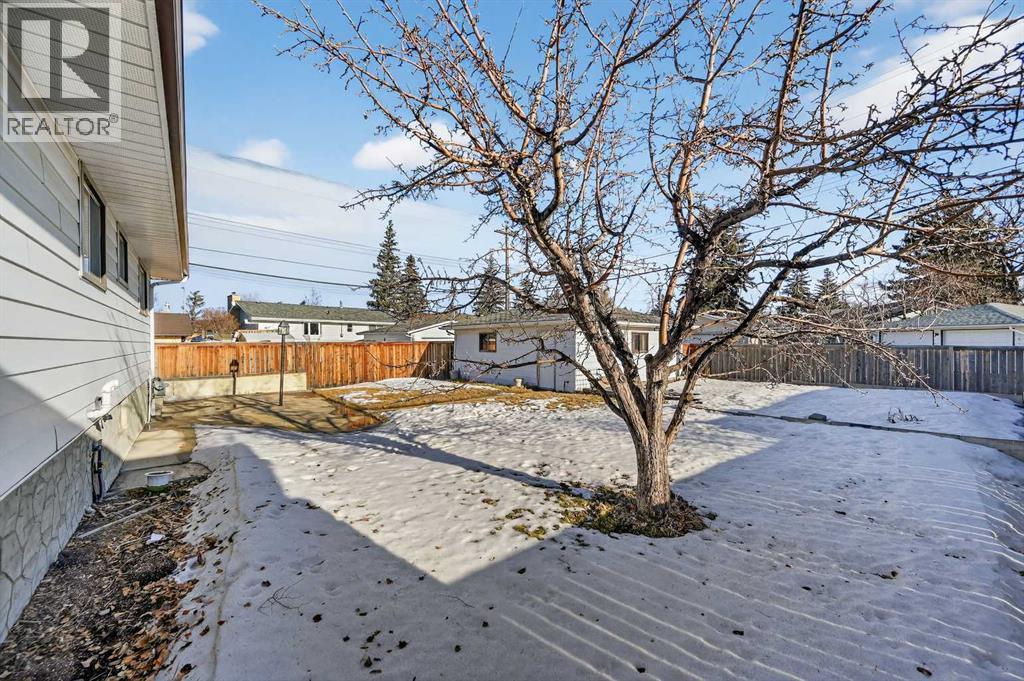 7228 Huntridge Hill Ne, Calgary, Alberta  T2K 4A5 - Photo 35 - A2289367