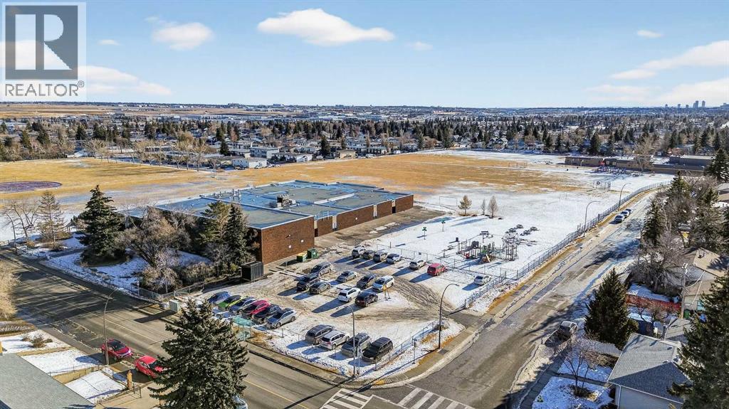 7228 Huntridge Hill Ne, Calgary, Alberta  T2K 4A5 - Photo 38 - A2289367