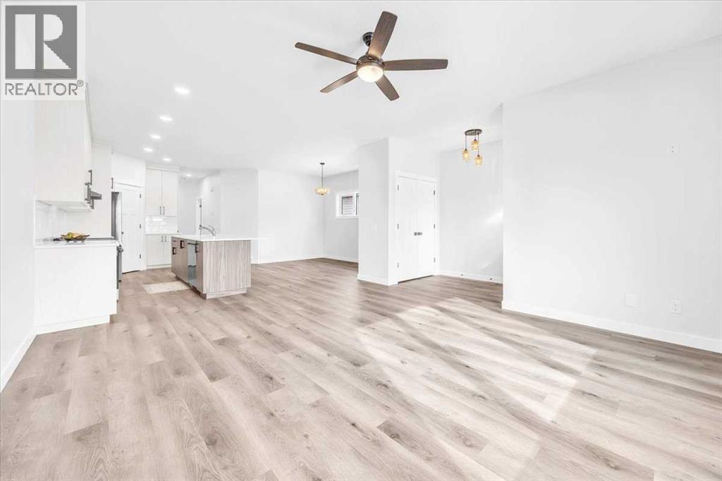 1014 Limit Avenue, Crossfield, Alberta  T0M 0S0 - Photo 11 - A2292015