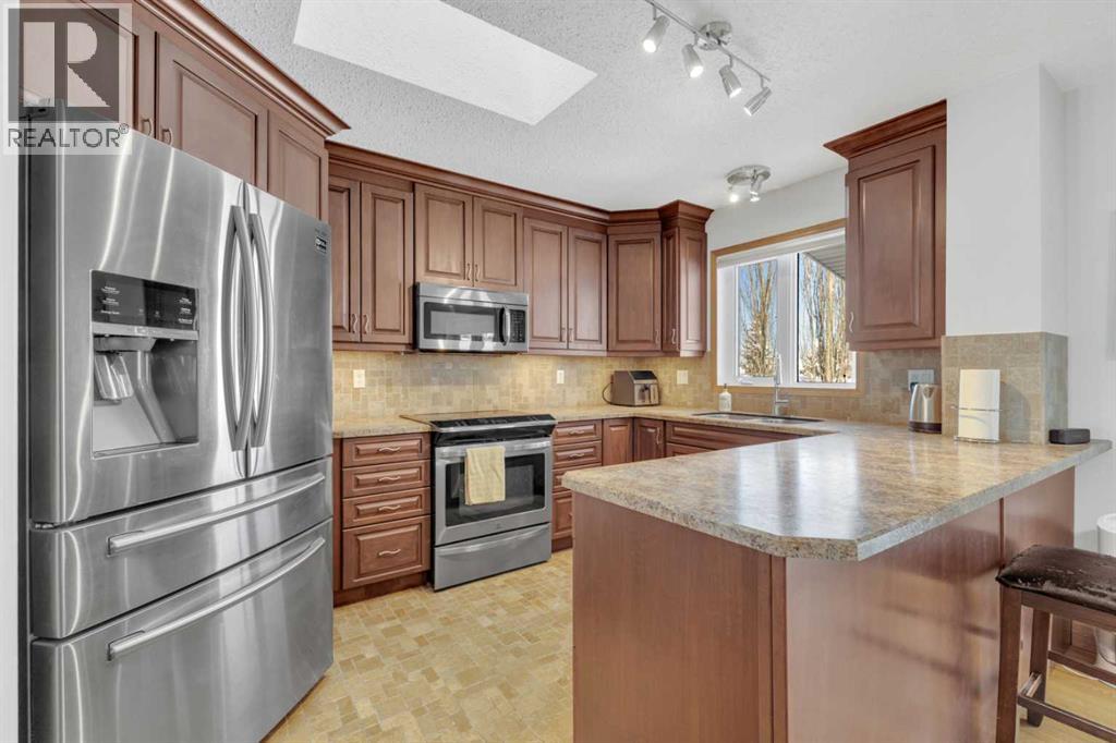 10 Park Lane, Olds, Alberta  T4H 1W2 - Photo 12 - A2293830