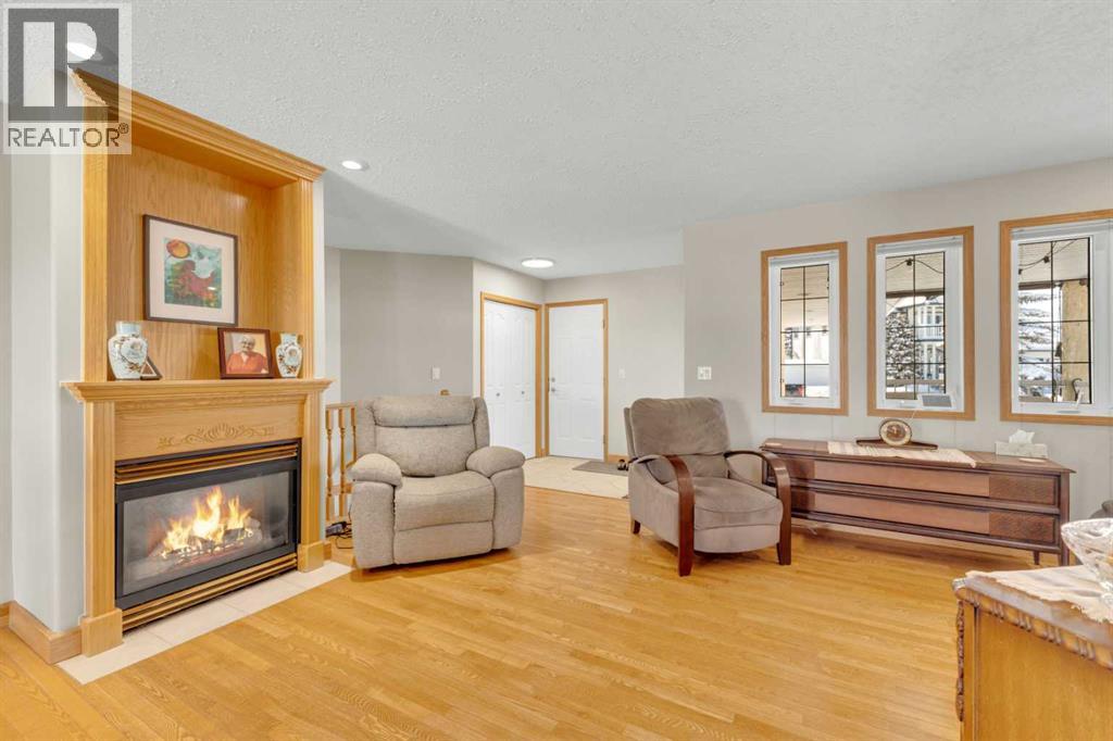 10 Park Lane, Olds, Alberta  T4H 1W2 - Photo 11 - A2293830