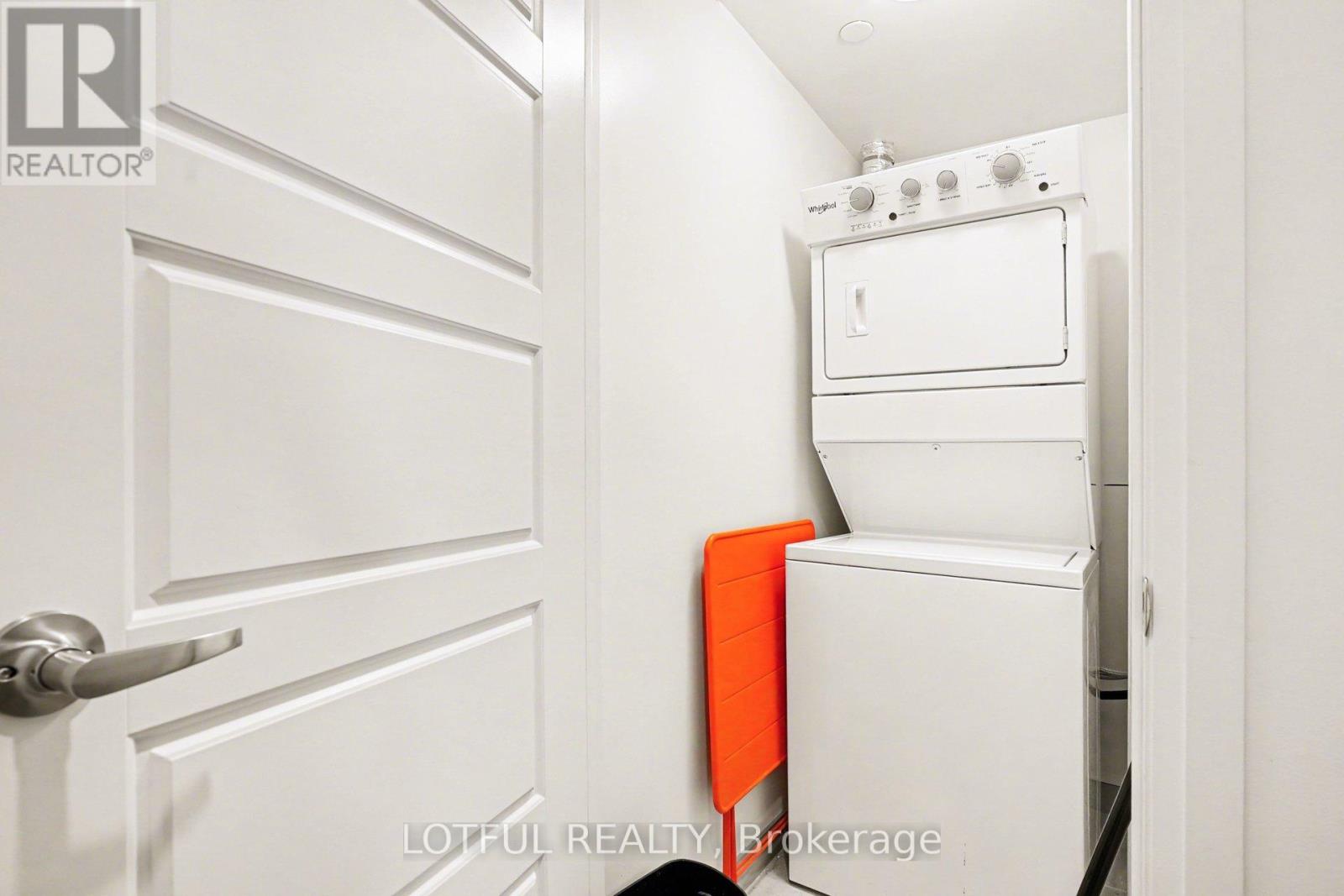 510 - 1415 Dundas Street E, Oakville, Ontario  L6H 7G1 - Photo 14 - W12903650