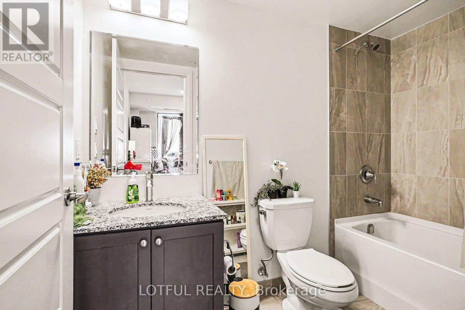 510 - 1415 Dundas Street E, Oakville, Ontario  L6H 7G1 - Photo 19 - W12903650