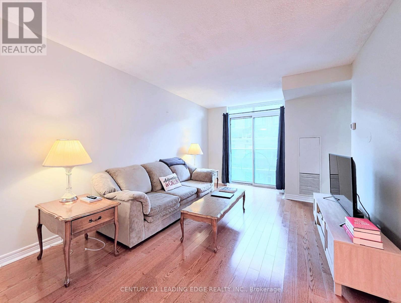 1012 - 212 Eglinton Avenue E, Toronto, Ontario  M4P 0A3 - Photo 4 - C12903620