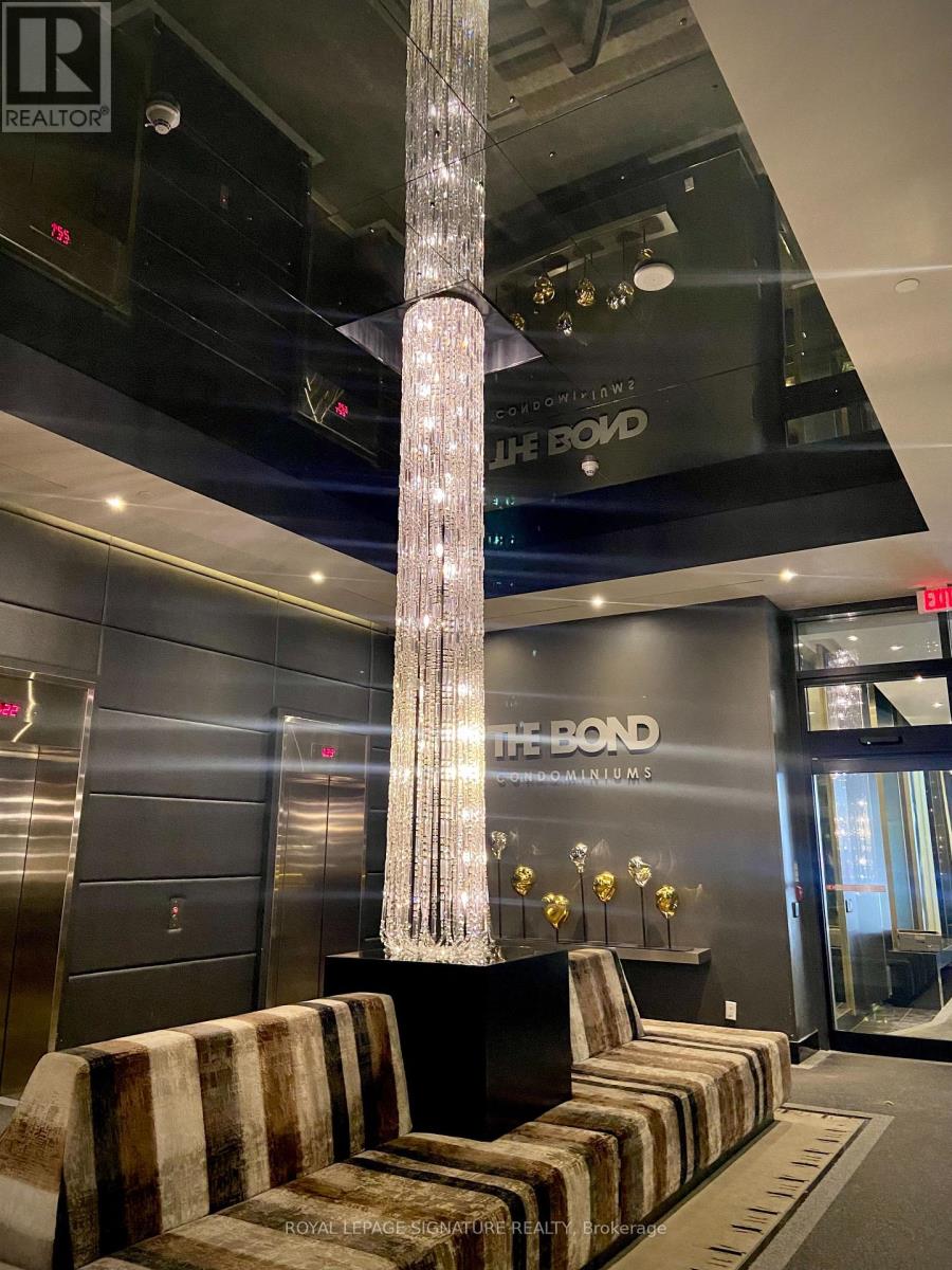 1902 - 290 Adelaide Street W, Toronto, Ontario  M5V 0P3 - Photo 15 - C12903654