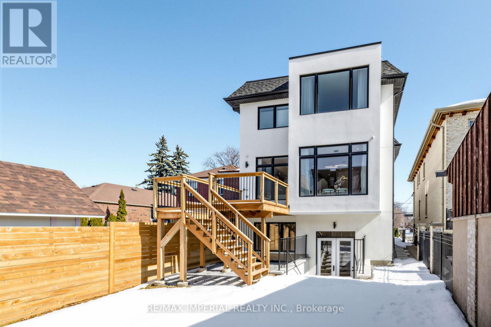 68 Lynnhaven Road, Toronto, Ontario  M6A 2K9 - Photo 35 - C12903680