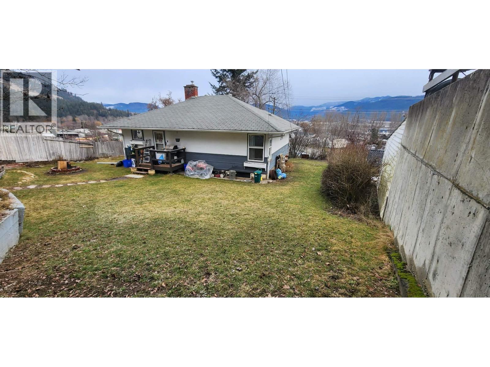 2017 Catt Avenue, Lumby, British Columbia  V0E 2G0 - Photo 29 - 10370379