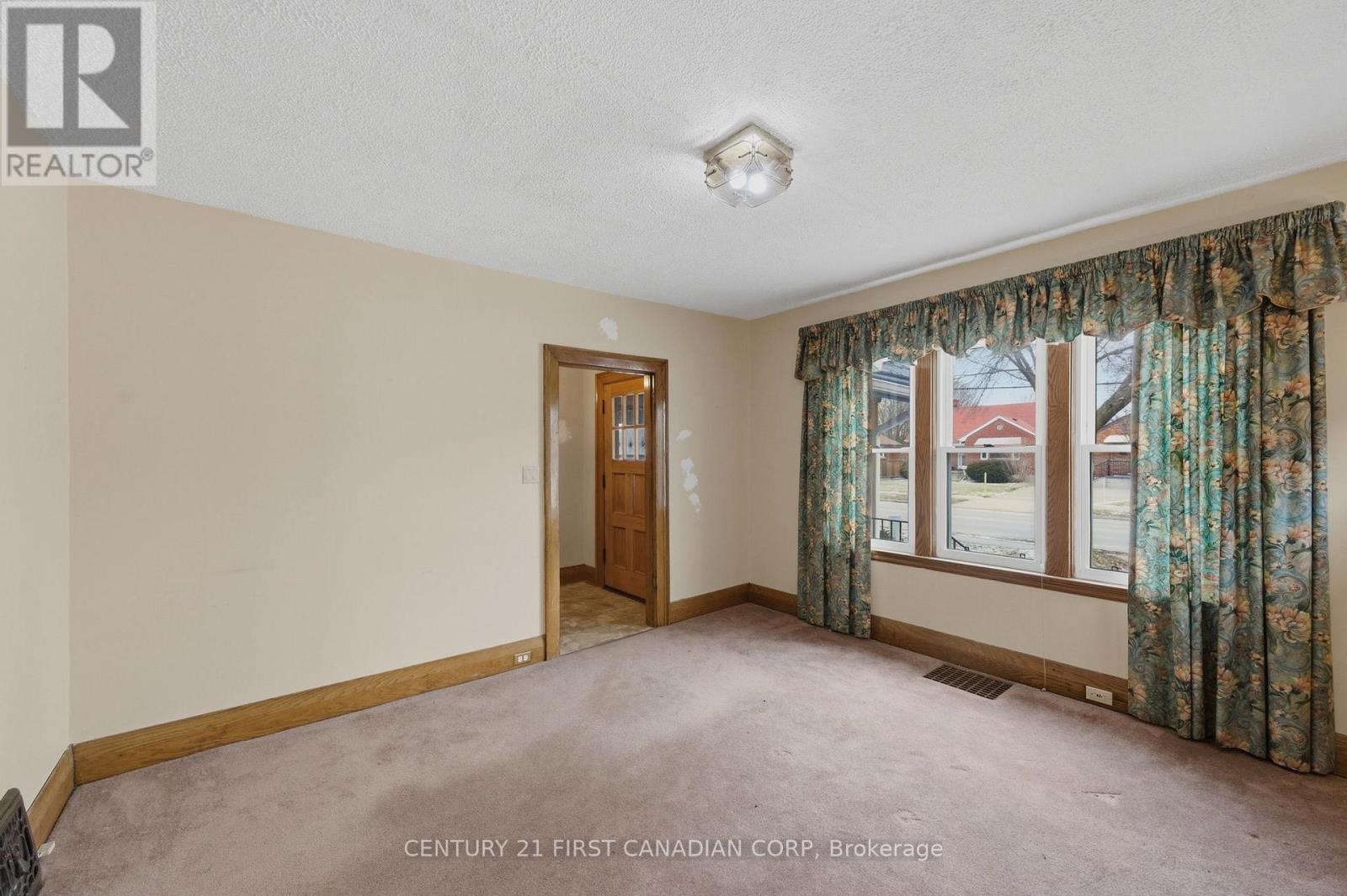 523 Hale Street, London East, Ontario  N5W 1G9 - Photo 6 - X12903568