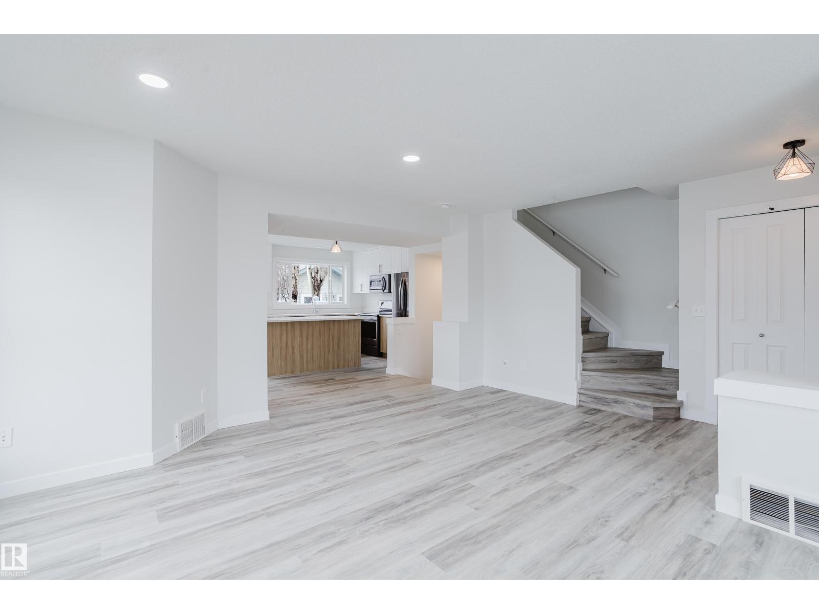 5604 202 St Nw, Edmonton, Alberta  T6M 0B3 - Photo 11 - E4478383