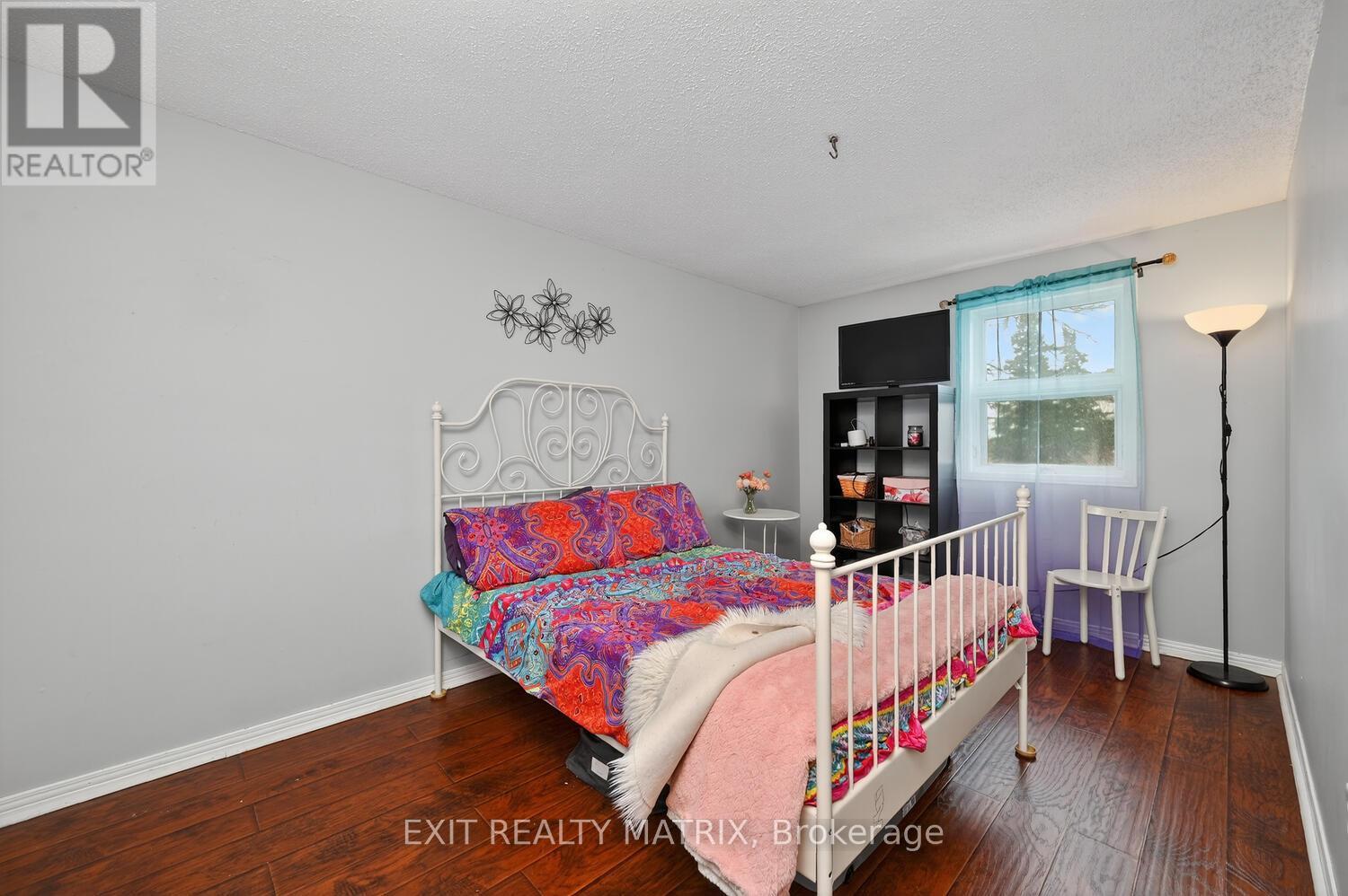 19 Mclennan Way, Ottawa, Ontario  K2L 2N1 - Photo 29 - X12903524