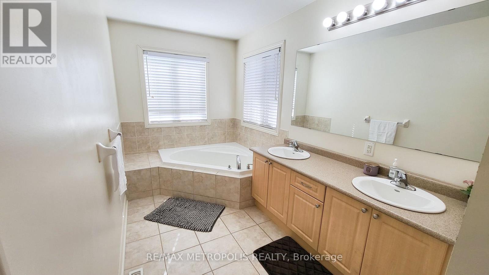 115 Atherton Avenue, Ajax, Ontario  L1T 0L2 - Photo 15 - E12903490