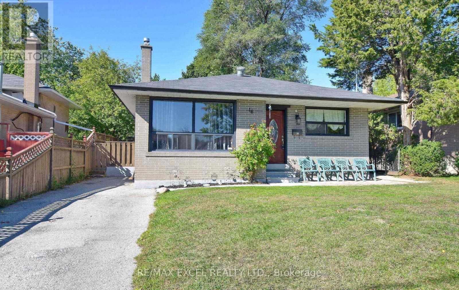 16 SUNDANCE CRESCENT, Toronto, Ontario