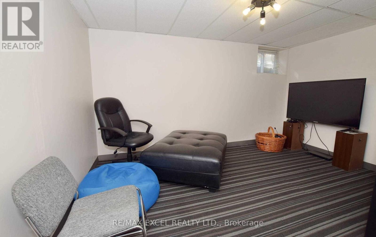 16 Sundance Crescent, Toronto, Ontario  M1G 2M2 - Photo 5 - E12903614