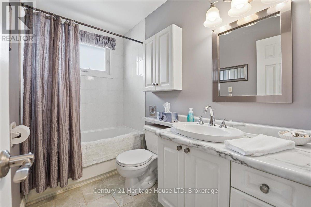 11 Robert Street, Welland, Ontario  L3B 5T8 - Photo 31 - X12903636