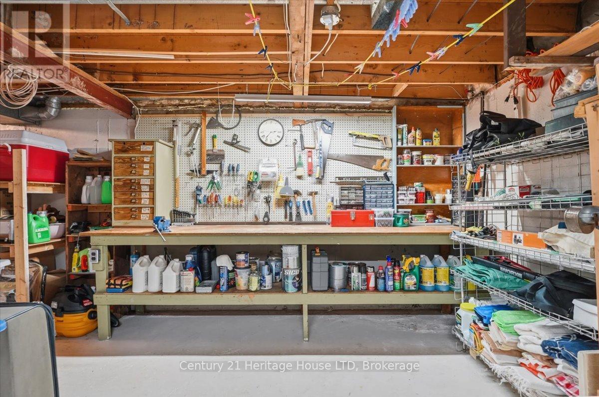 11 Robert Street, Welland, Ontario  L3B 5T8 - Photo 43 - X12903636