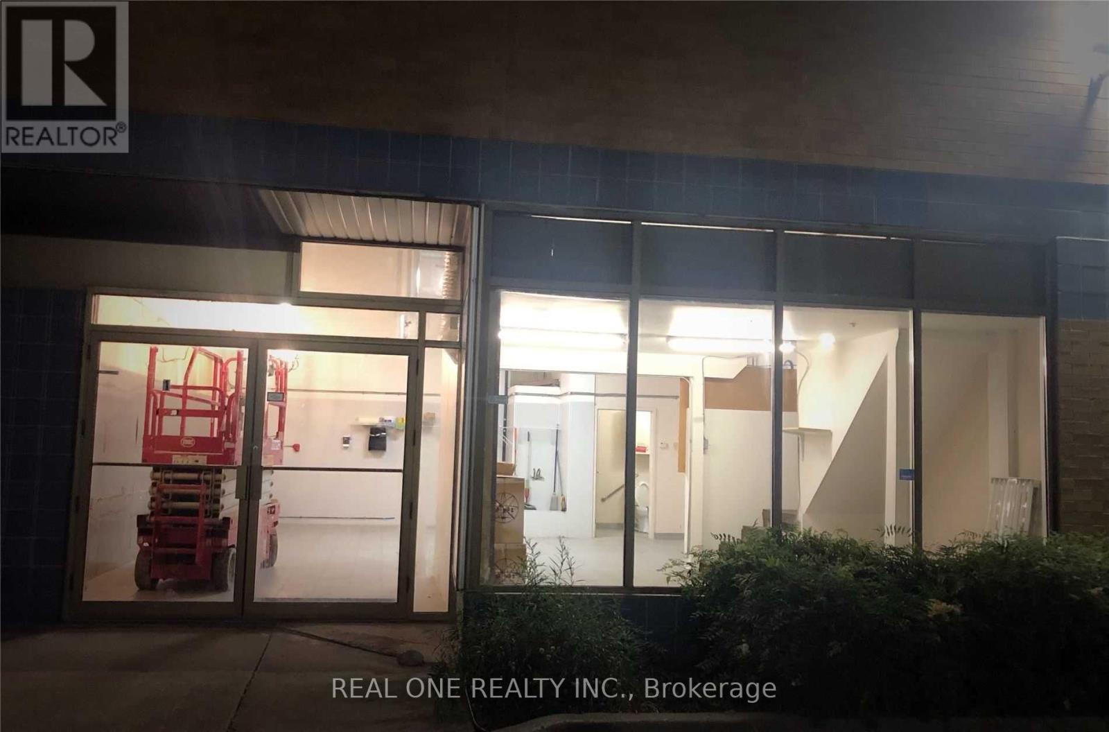 1 - 563 Edward Avenue, Richmond Hill, Ontario  L4C 9W7 - Photo 4 - N12903528