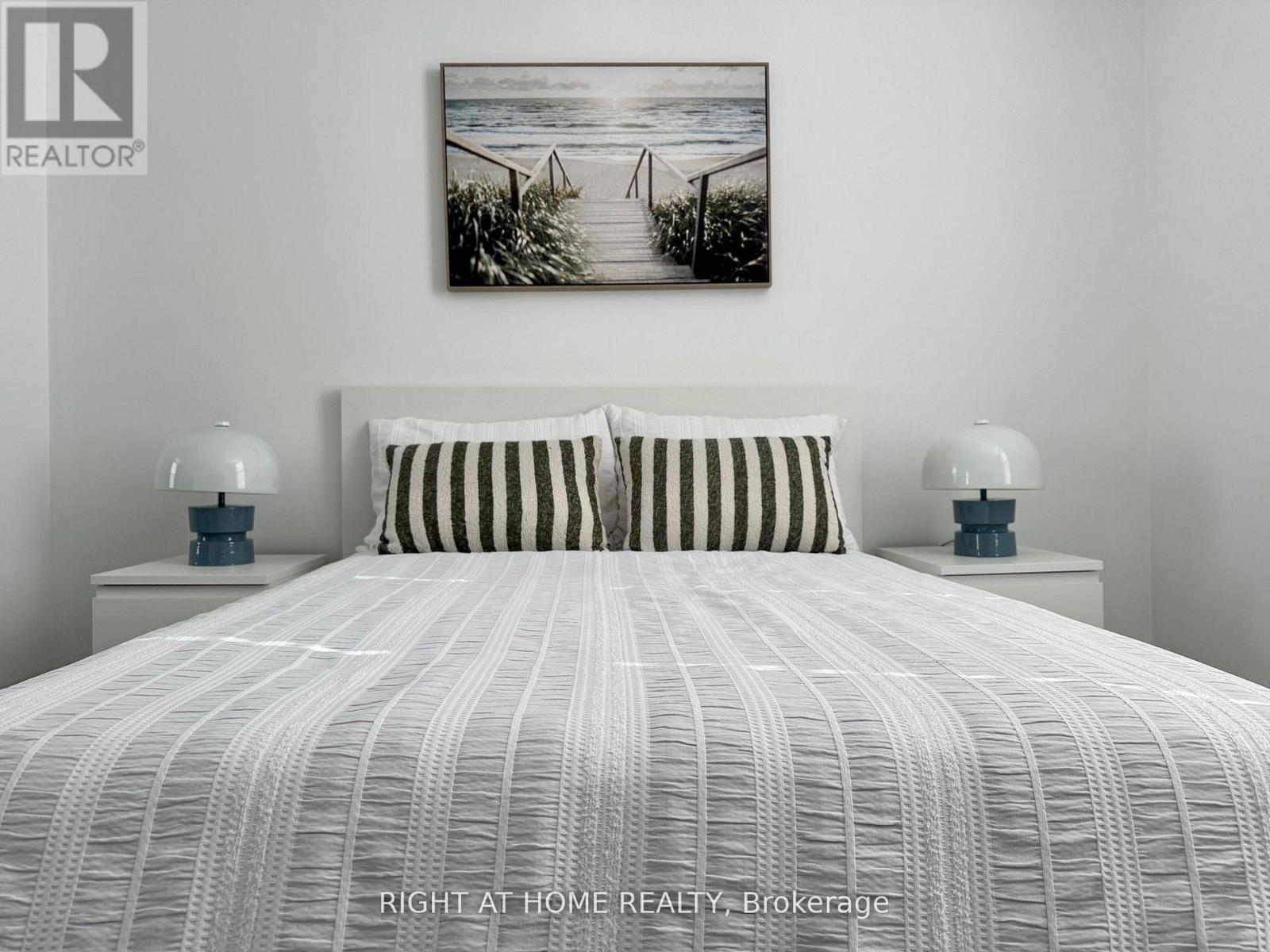 A - 469 Queen Street, Newmarket, Ontario  L3Y 2H3 - Photo 9 - N12903586