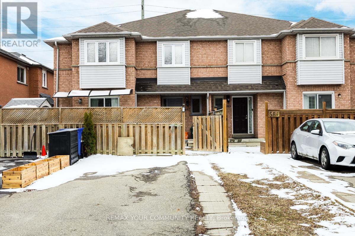 590 PINDER AVENUE, Newmarket, Ontario