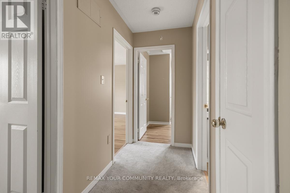 590 Pinder Avenue, Newmarket, Ontario  L3X 2A3 - Photo 10 - N12903674