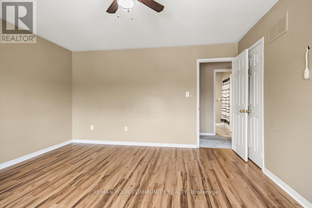 590 Pinder Avenue, Newmarket, Ontario  L3X 2A3 - Photo 12 - N12903674