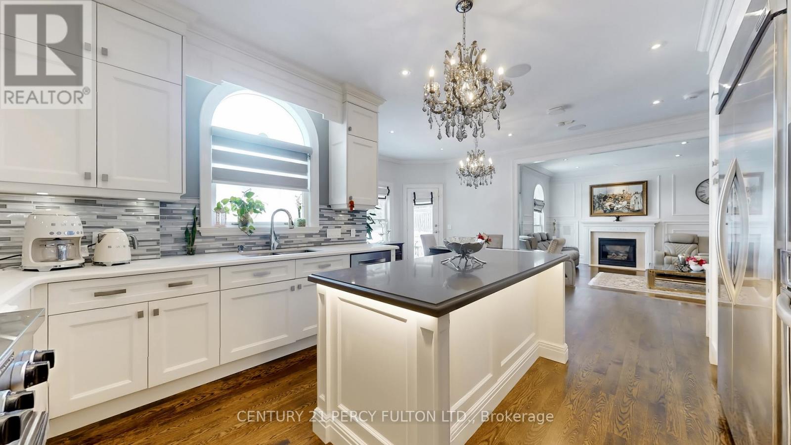 126 Old Surrey Lane, Richmond Hill, Ontario  L4C 8S6 - Photo 17 - N12903688