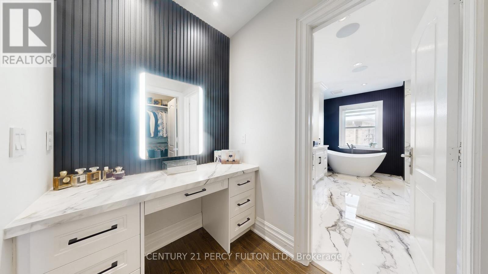 126 Old Surrey Lane, Richmond Hill, Ontario  L4C 8S6 - Photo 34 - N12903688